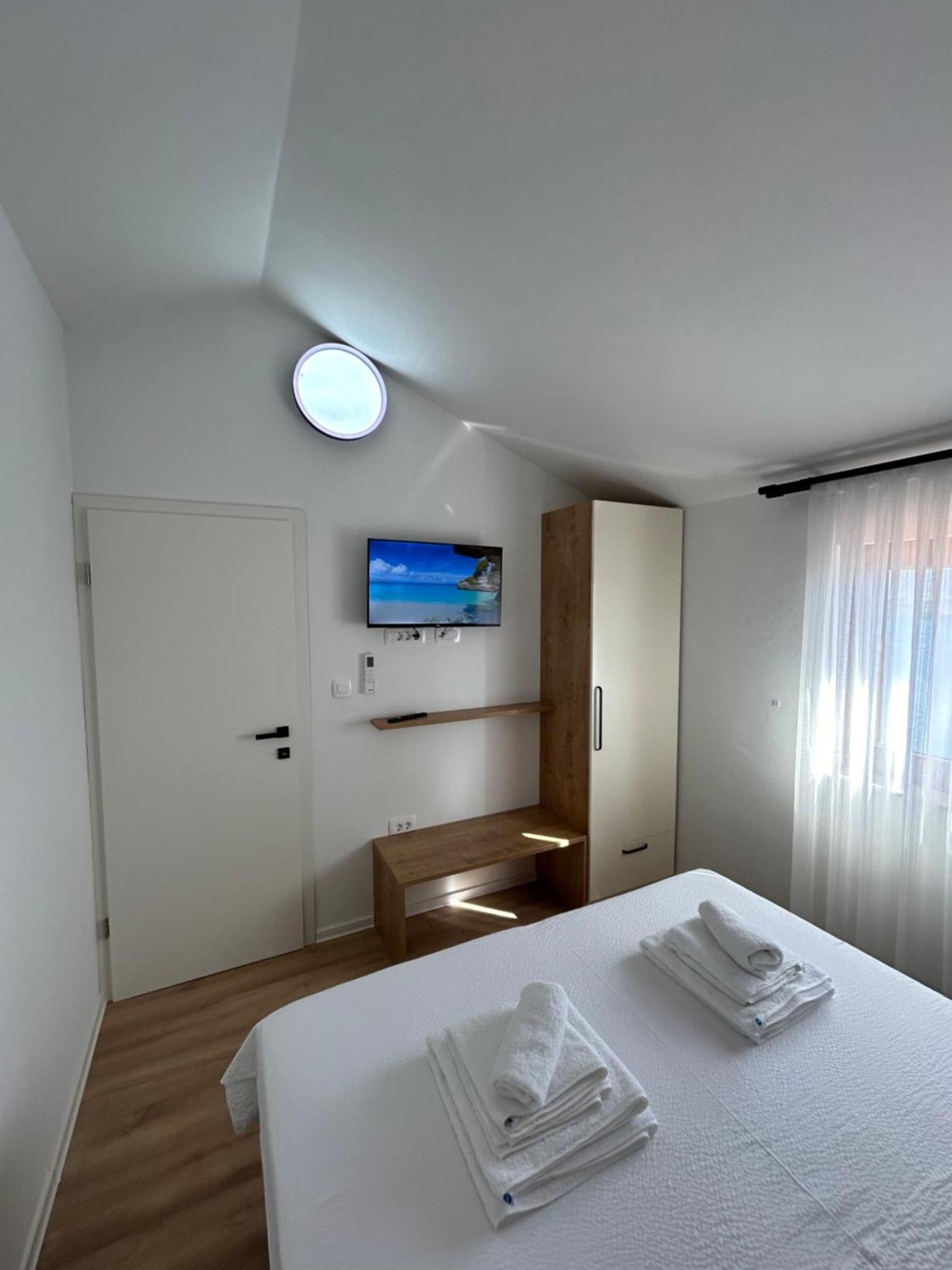 Villa Kamia With Private Heated Pool And Electric Vehicle Adapter Zubovici Exterior photo
